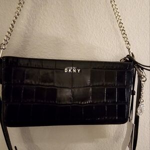💐DKNY NWT 100%  Black croc- leather cross body bag💐